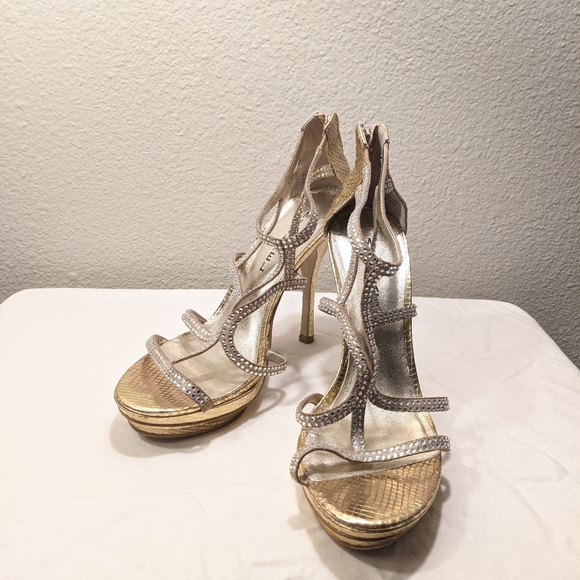 MICHAEL size 8 rhinestone/gold stiletto heels. - Picture 12 of 12